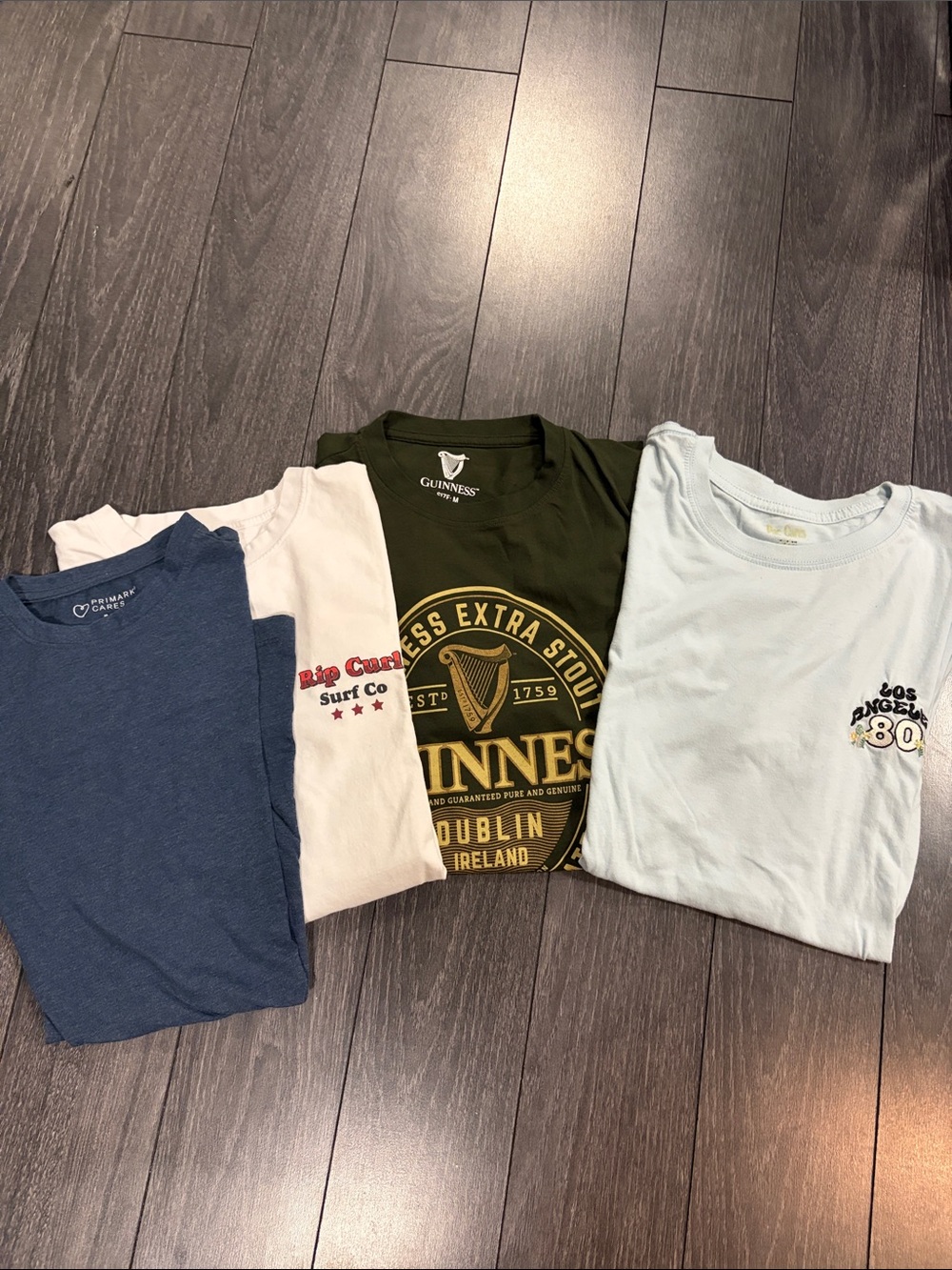 Men’s Bundle 4 cotton tshirts size Medium